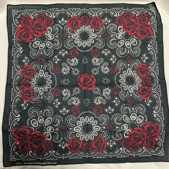 3/$10 Cotton Bandanna - Roses & Paisley Pattern - NWOT - Picture 4 of 5